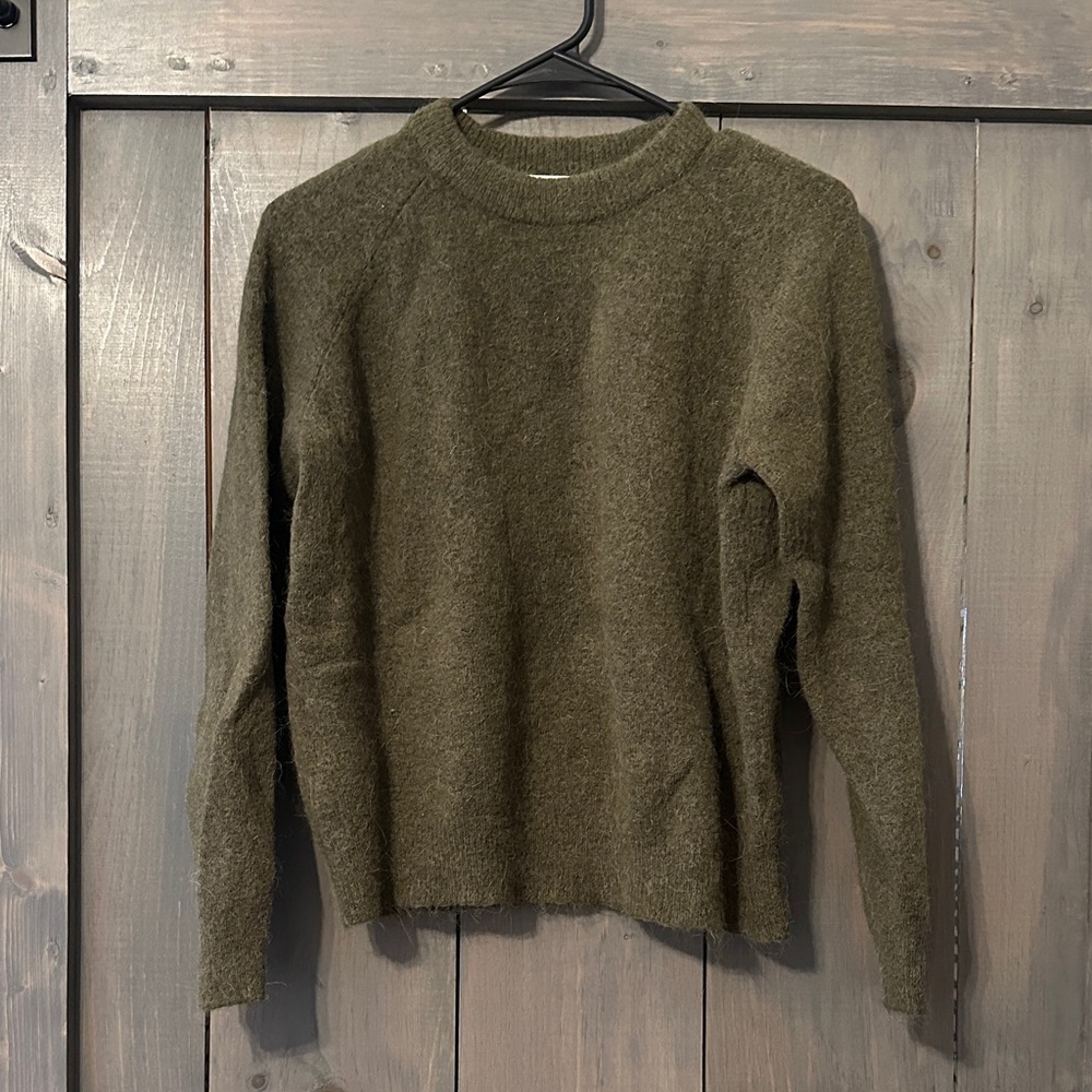 Zara Olive Green Sweater